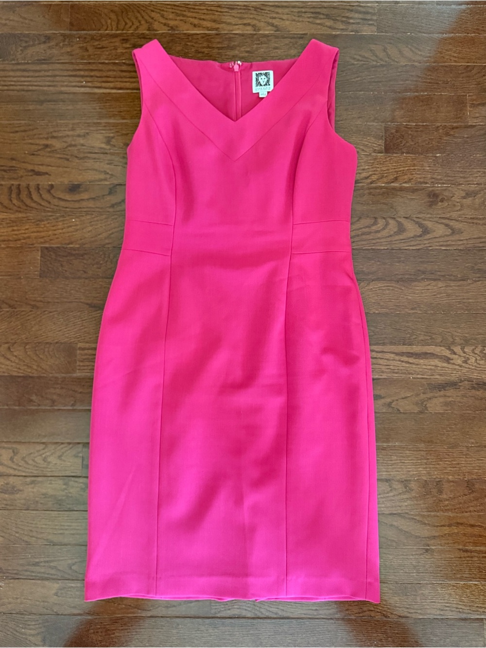 Anne Klein Vibrant Hot Pink V-Neck Sheath Dress